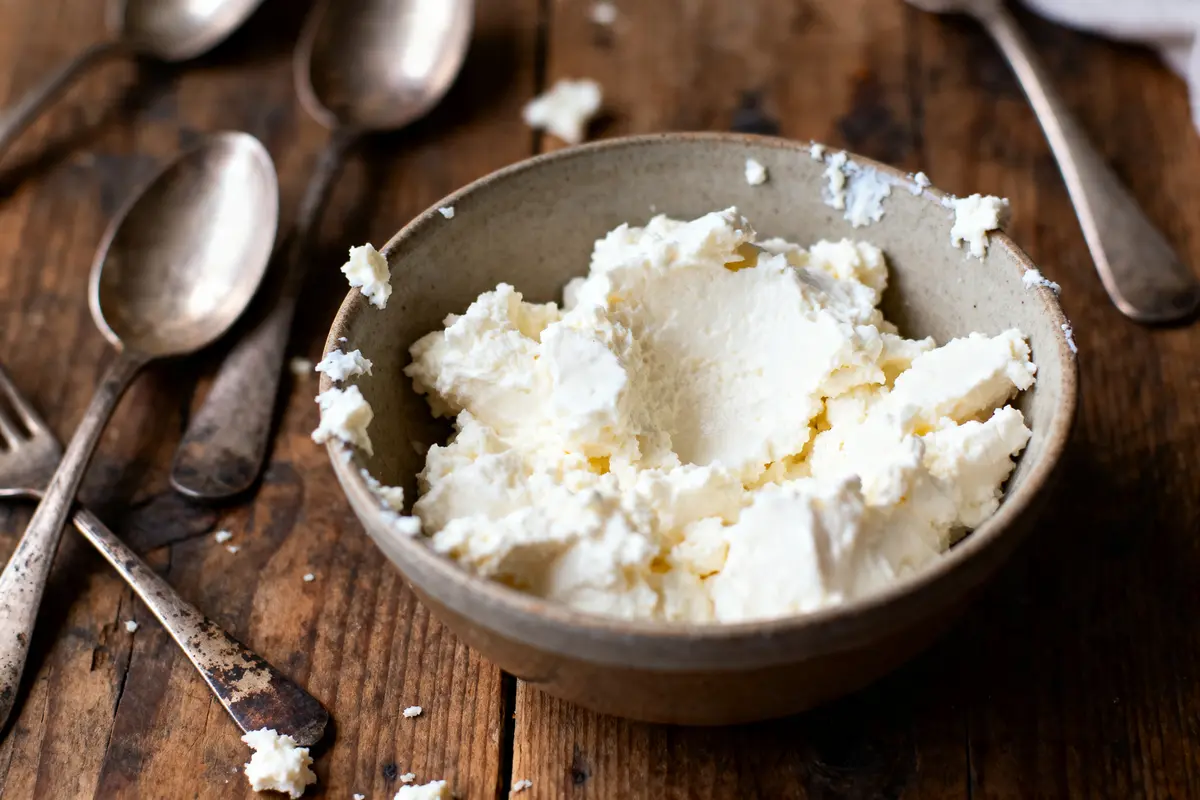 Par quoi remplacer la Ricotta ? Découvrez 10 alternatives savoureuses !